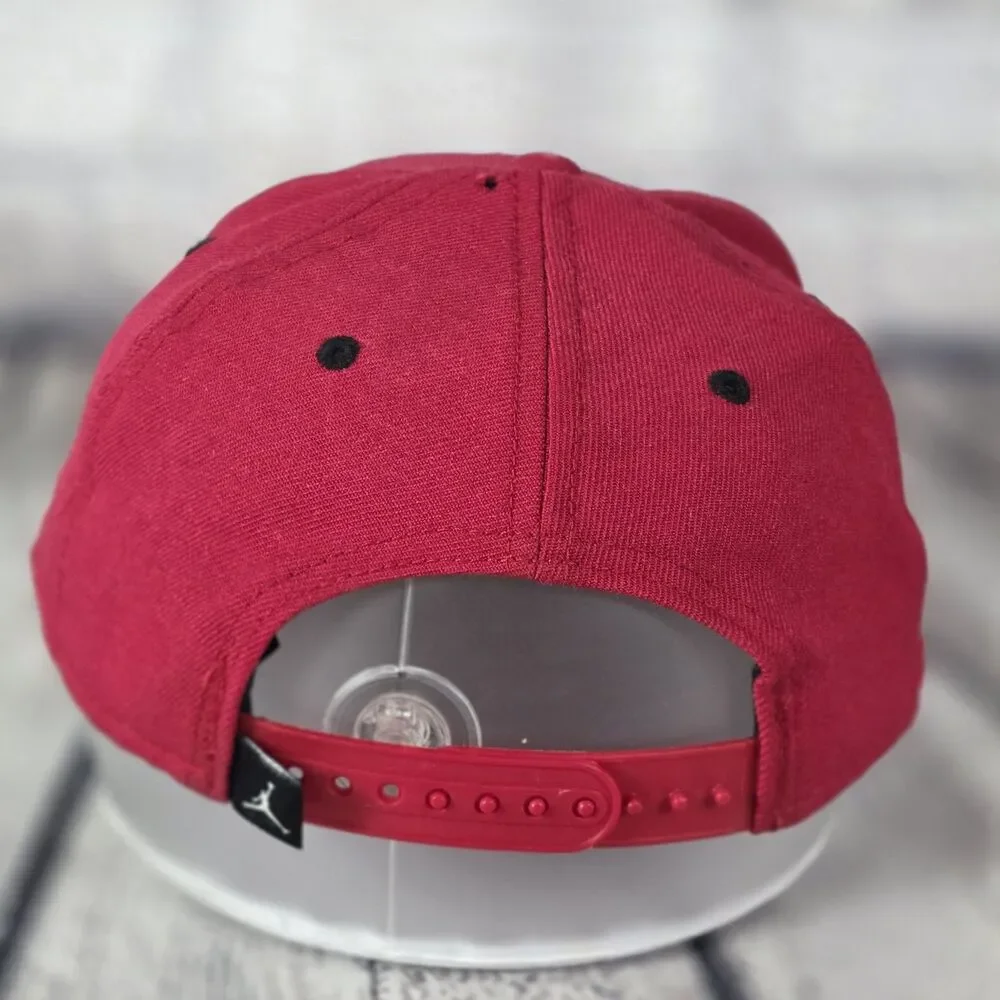 Jordan Jumpman Adjustable SnapBack Hat One Size Fits Most NWT Red/Black